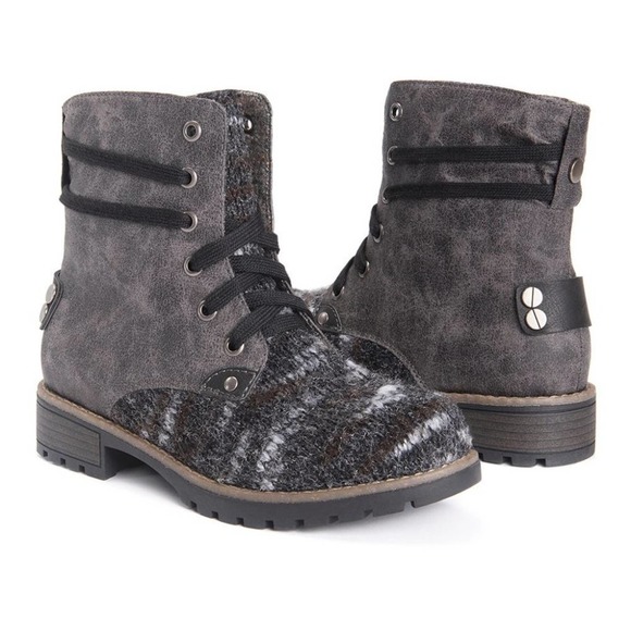 NWT Muk Luks Women's Evrill Boots Grey Size 7 - Style #16920 MSRP: $89 - Picture 2 of 6